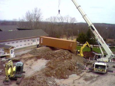 4/26/07
The trailers being moved to the loading dock so that the kitchen can be unloaded.
