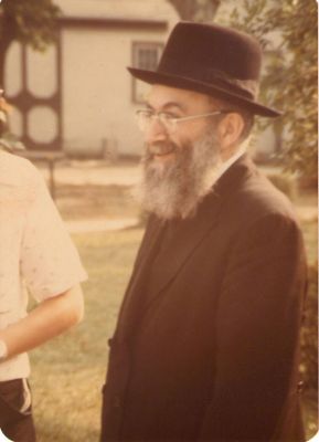 R' Elya Svei
