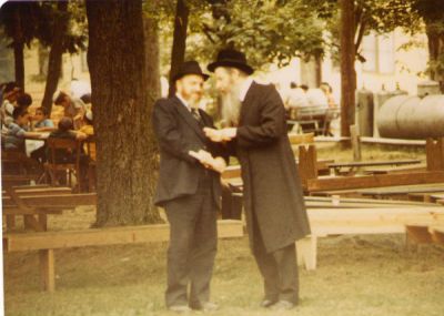 The Novominsker Rebbe with R' Boruch Borchardt
