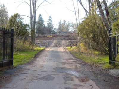 10/31/06 - Main Building
