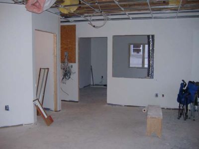 5/1/07 - Main Building
Standing in the office looking towards Meir's office.
