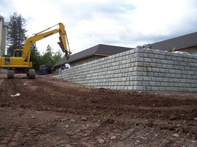 5/18/07 - Main Building
The retaining wall by the loading dock.
